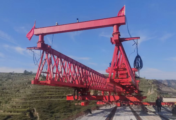 JQJ200T-40M公路架橋機，貴州遵義項目架設(shè)完成